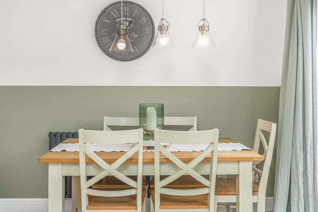 Peacocks Close Middleton Cheney